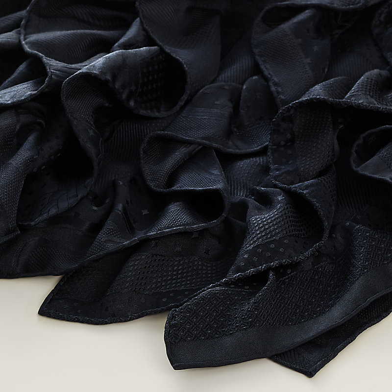 定価83万★未使用保管品★23ss★エルメス★コーチング・ペルル★シルクポンチョ 定価83万☆未使用保管品☆23ss☆エルメス☆コーチング・ペルル☆シルク